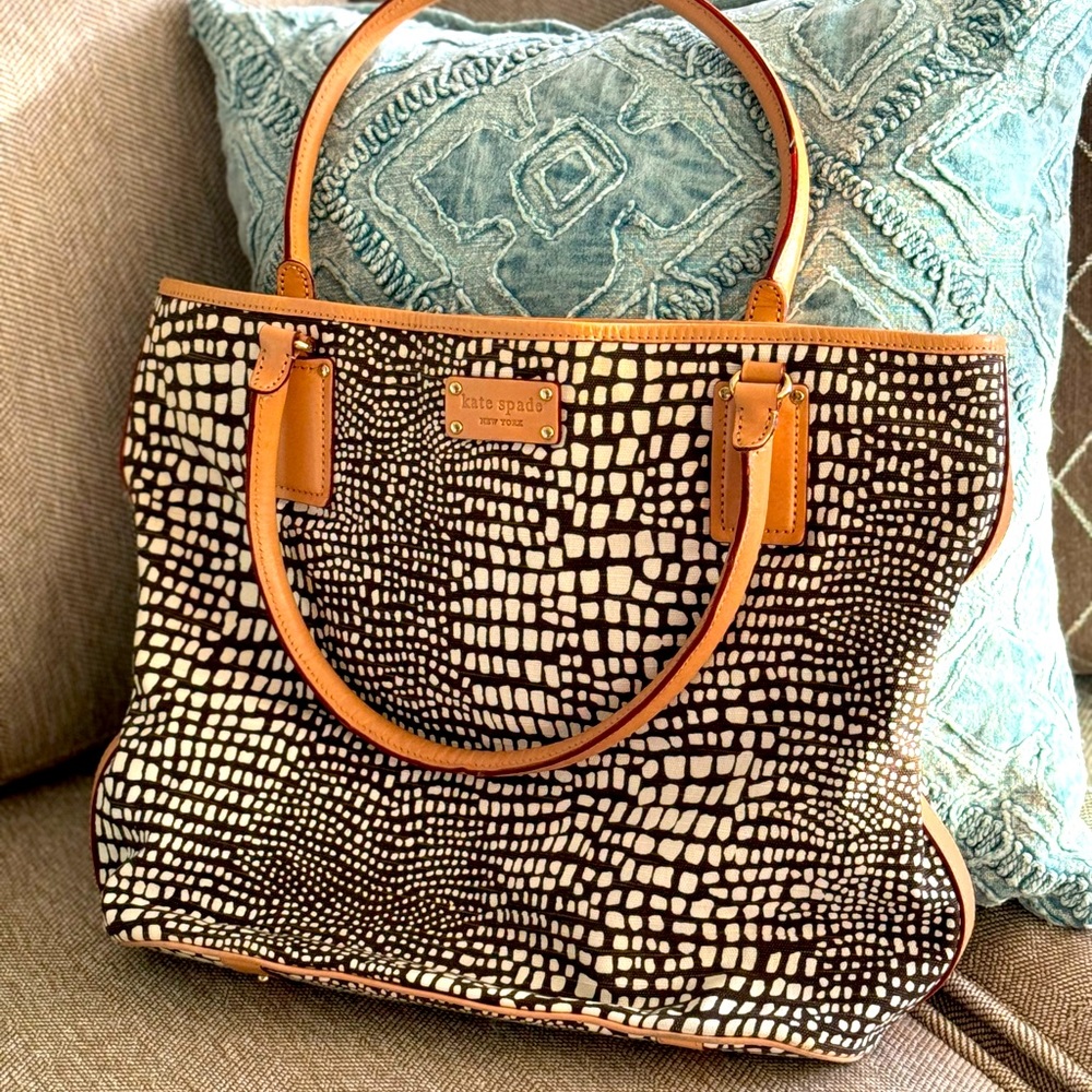 Kate Spade canvas tote in animal print